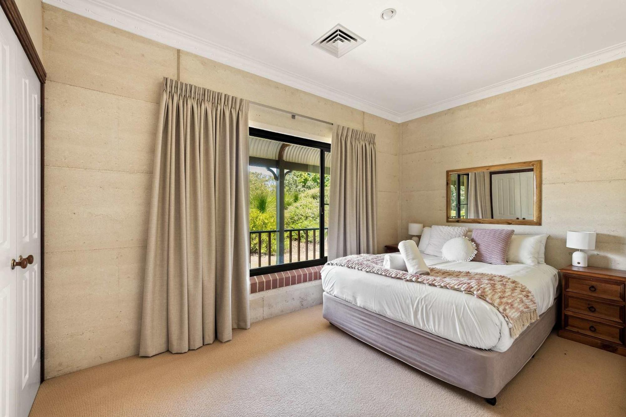 Carinya Cove - Swimming Pool, Pet Friendly, Fireplace Holiday home