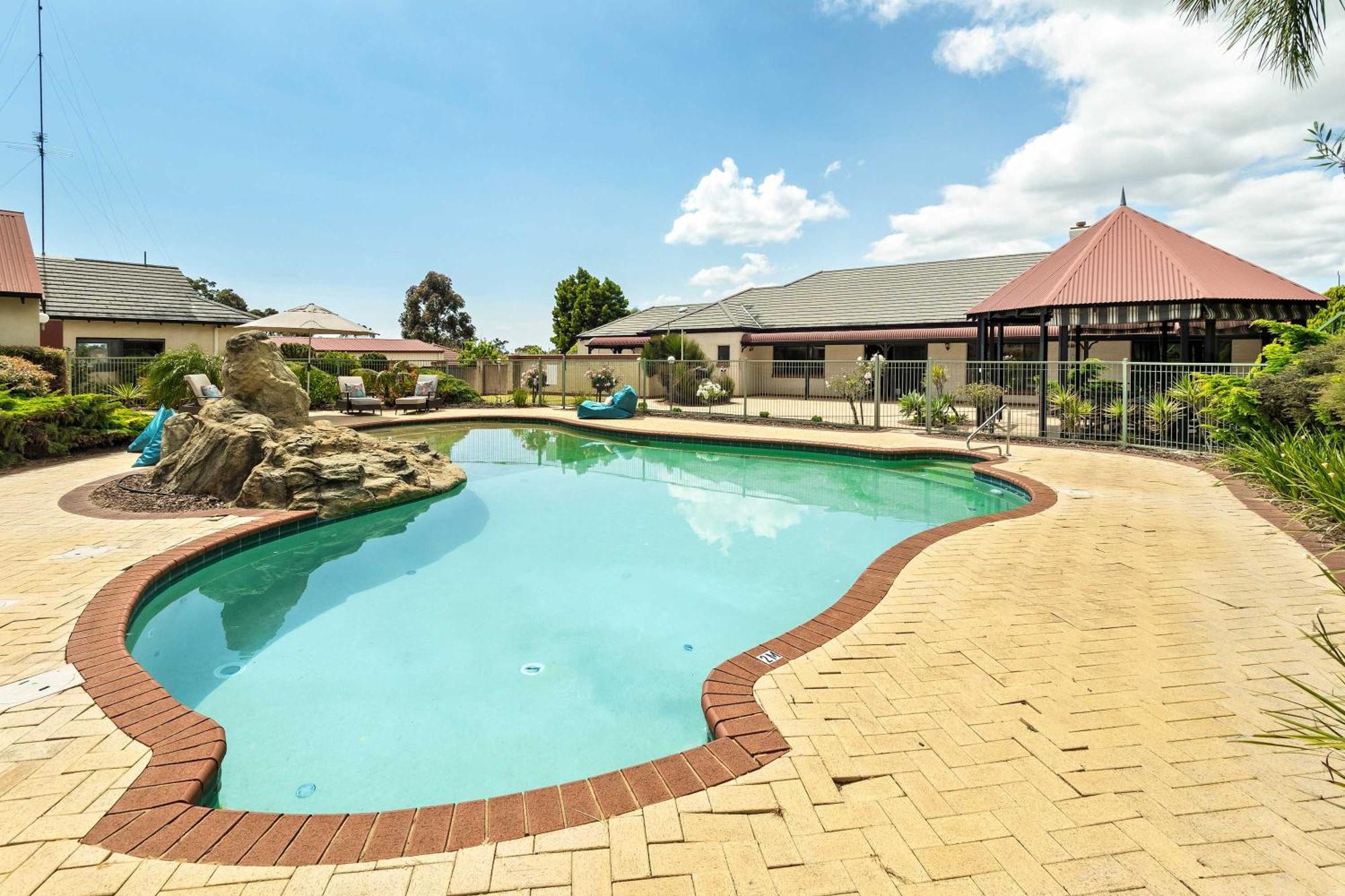 Carinya Cove - Swimming Pool, Pet Friendly, Fireplace Dunsborough
