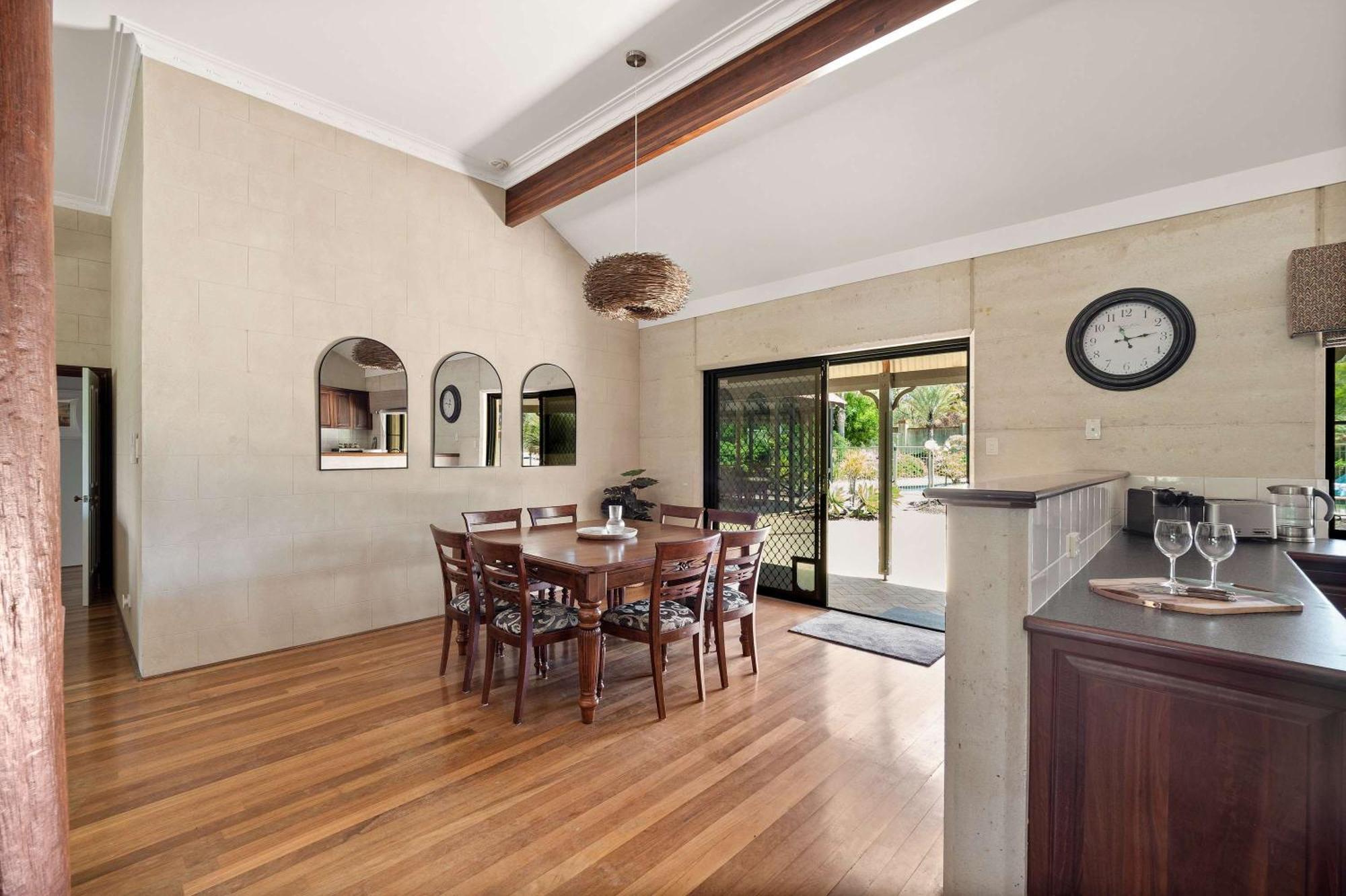 Carinya Cove - Swimming Pool, Pet Friendly, Fireplace Holiday home