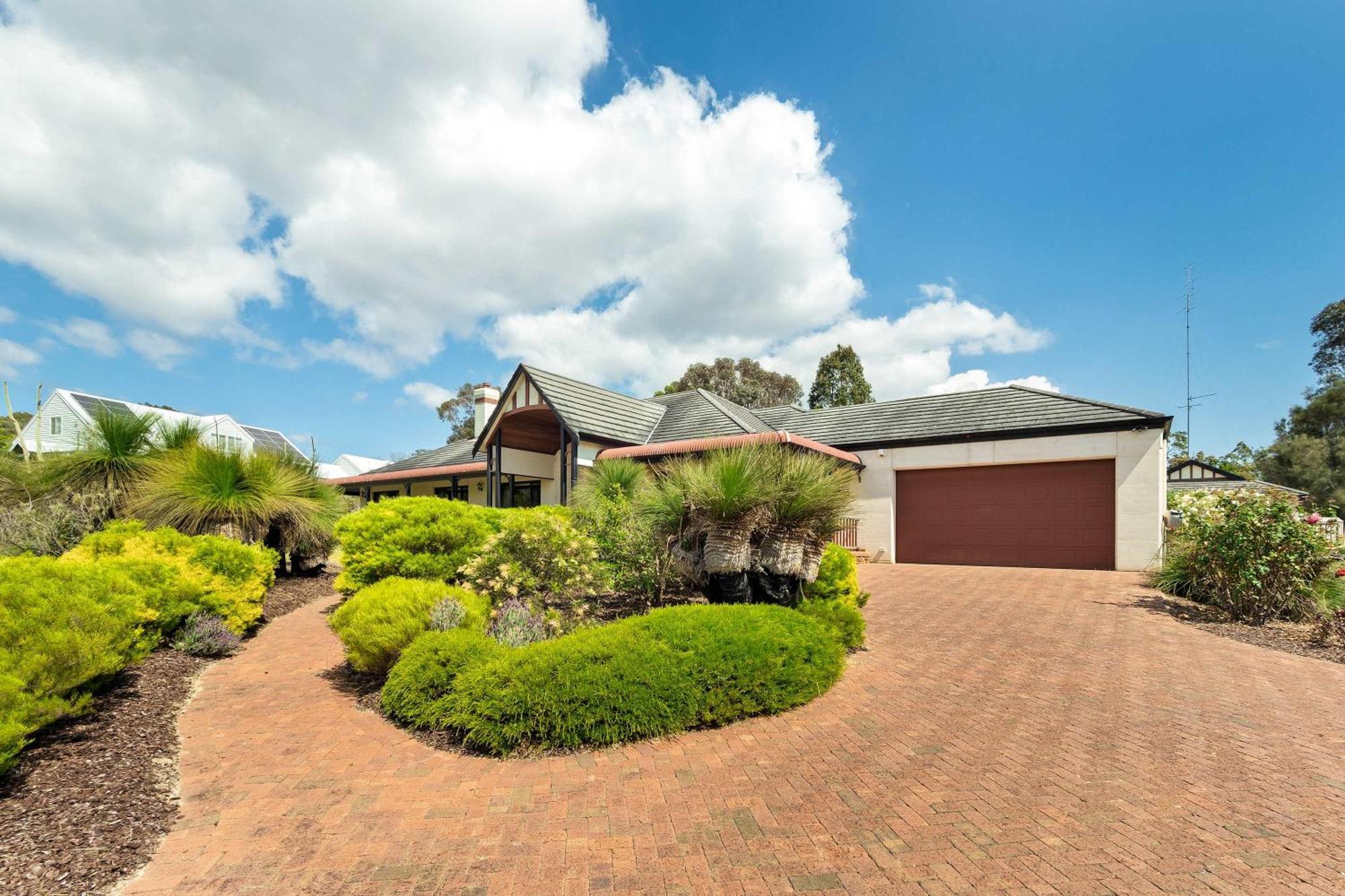 Holiday home Carinya Cove - Swimming Pool, Pet Friendly, Fireplace