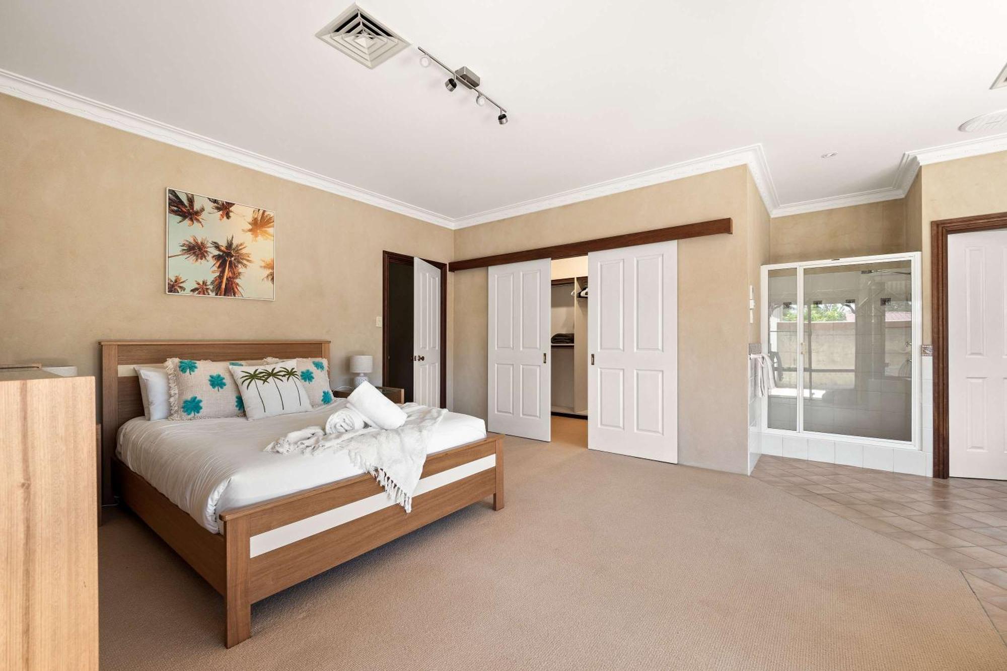 Carinya Cove - Swimming Pool, Pet Friendly, Fireplace Holiday home