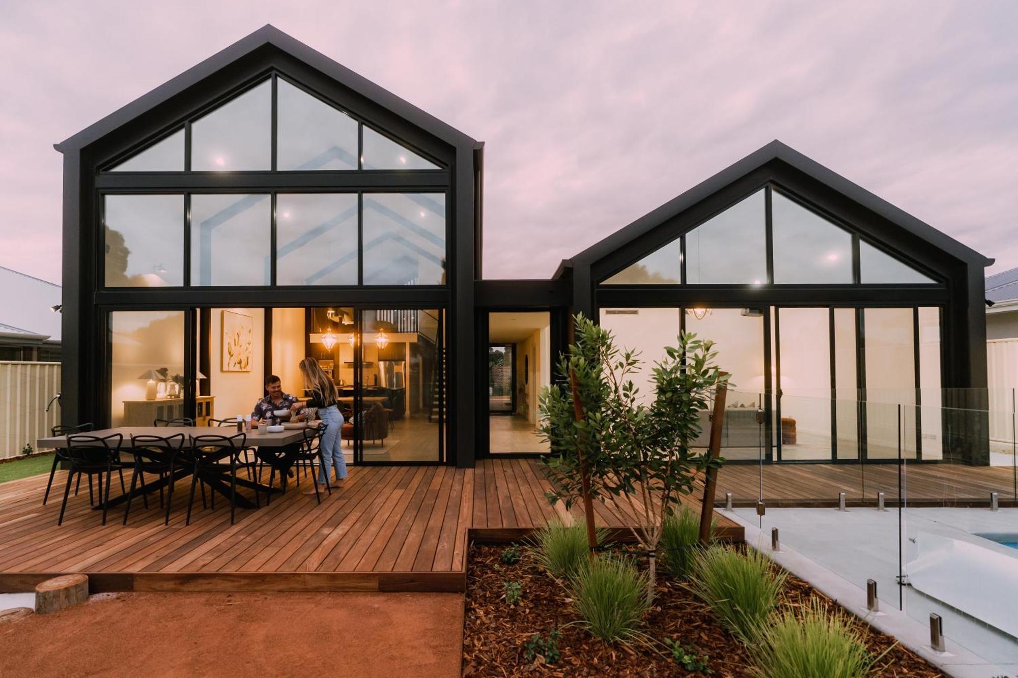 Le Soleil New Villa, Golf & Heated Pool