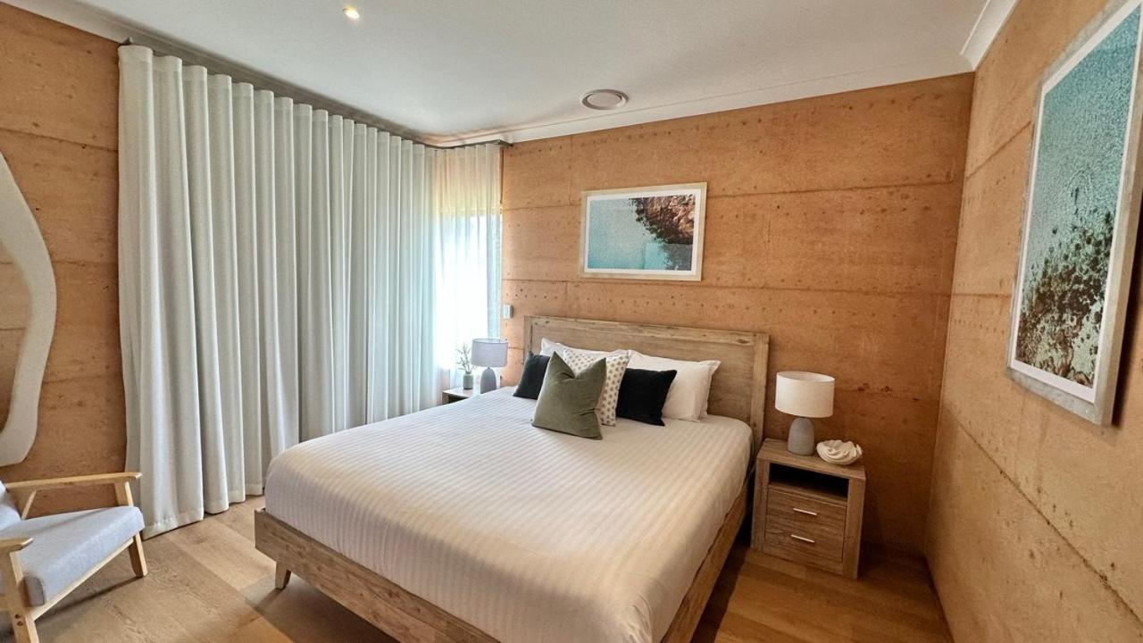 Meelup Mia - The Dream Down South Getaway
