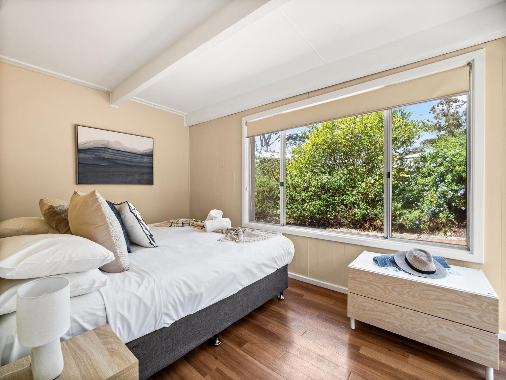 Eagle Bay House - 300m To The Beach! Holiday home Dunsborough