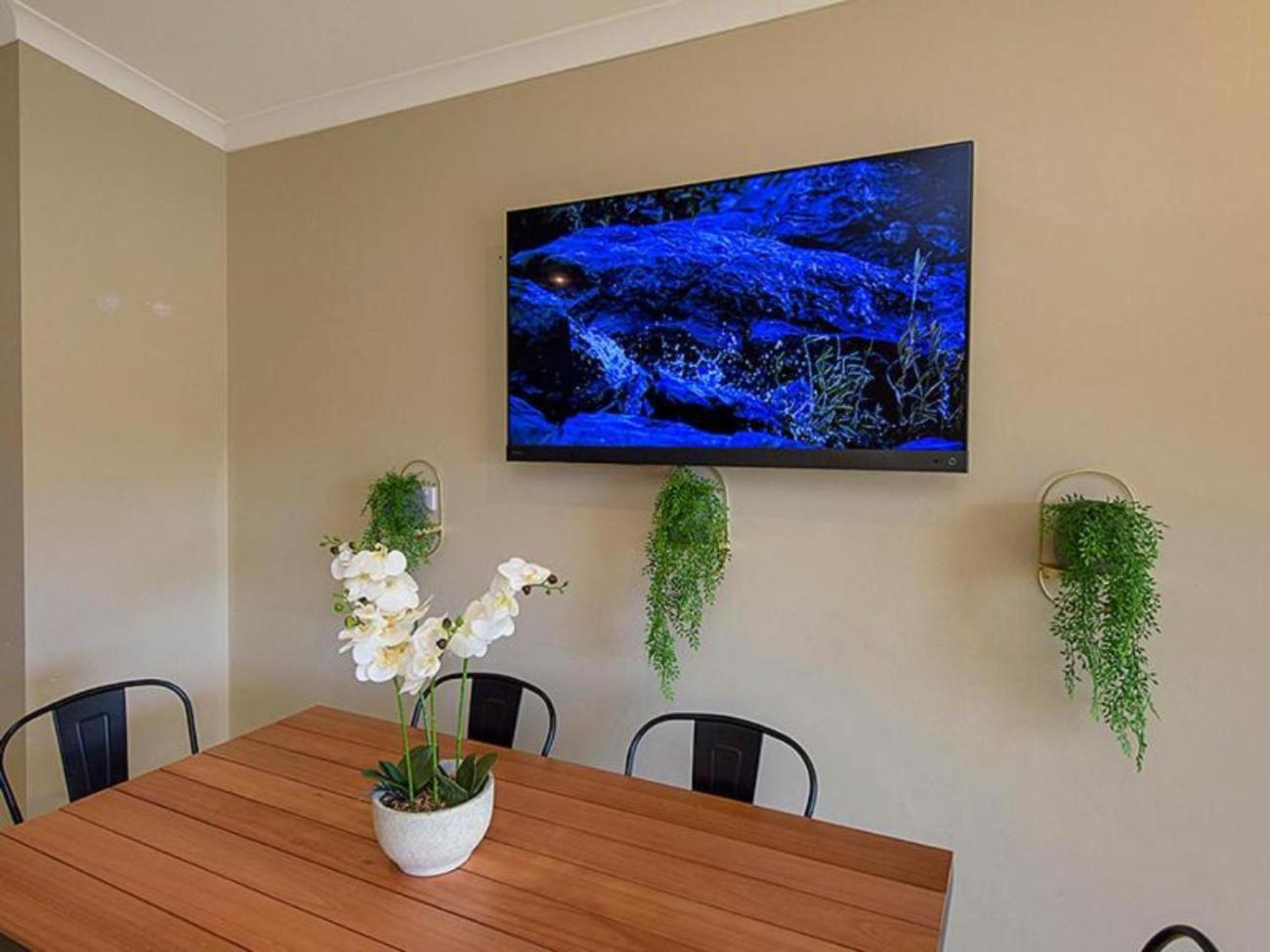 Bliss - Dunn Bay Apartment