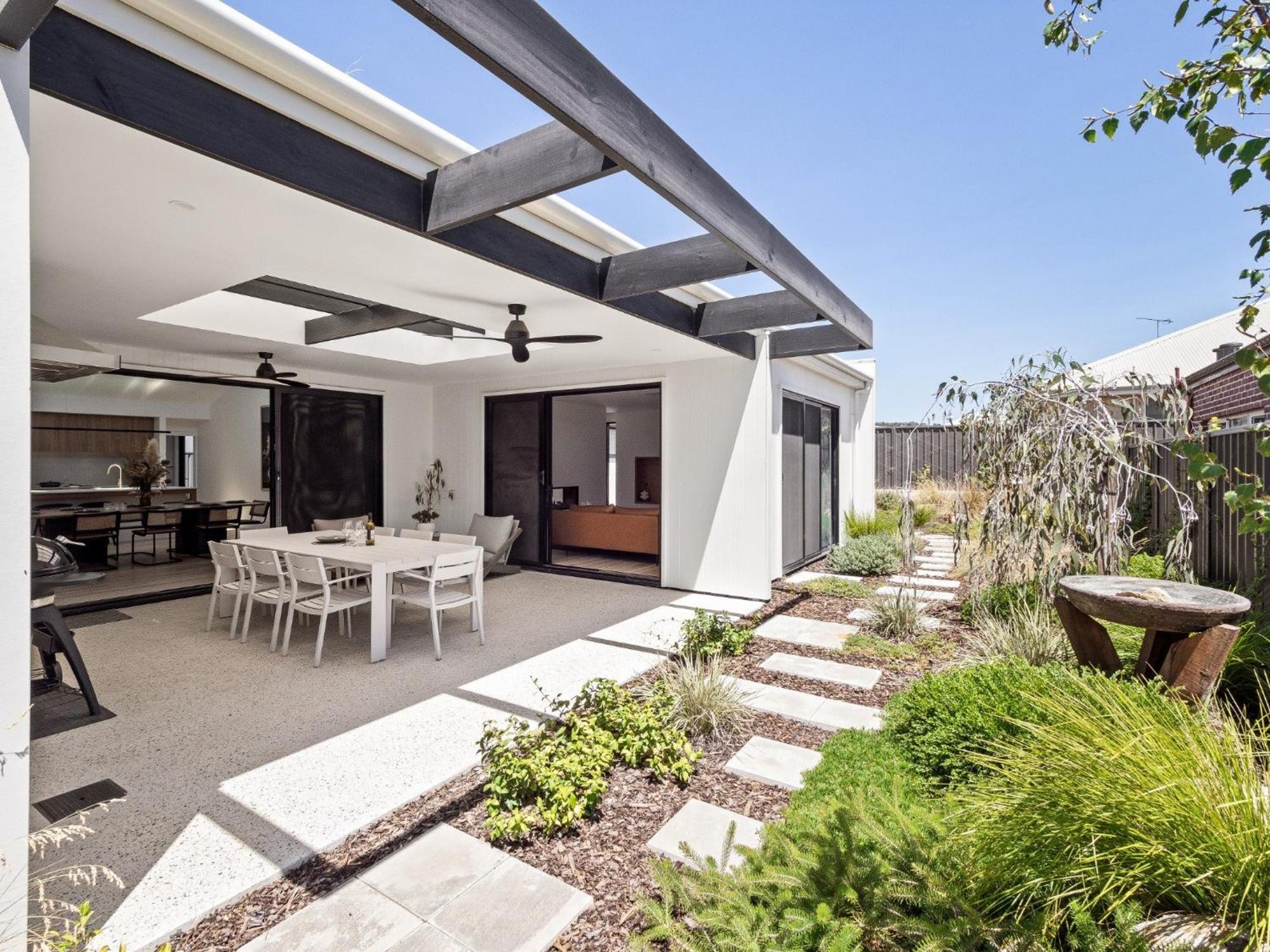 Amila - Location With Designed Spaces