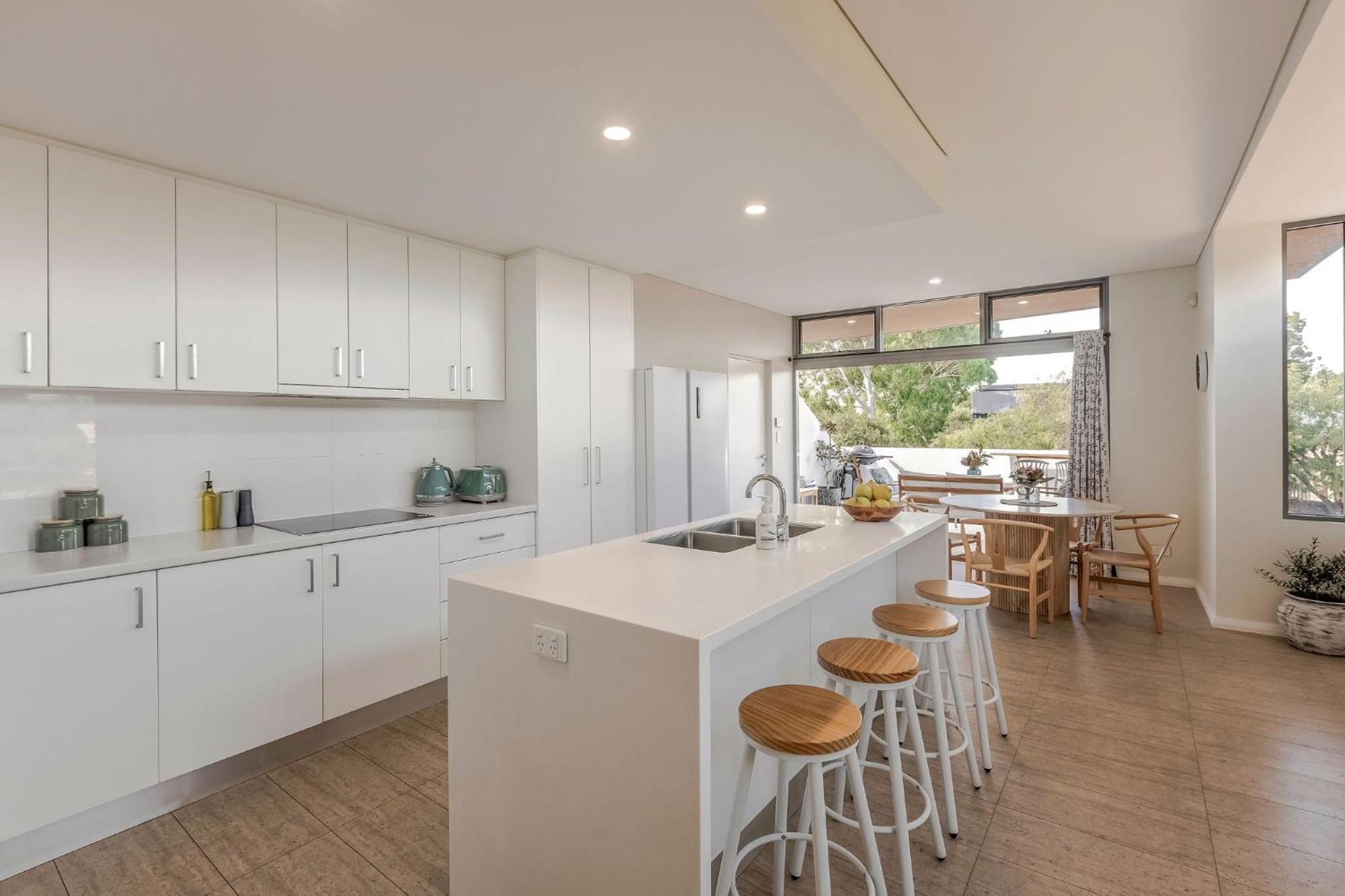 Apartment Salty Solstice-beachside Town