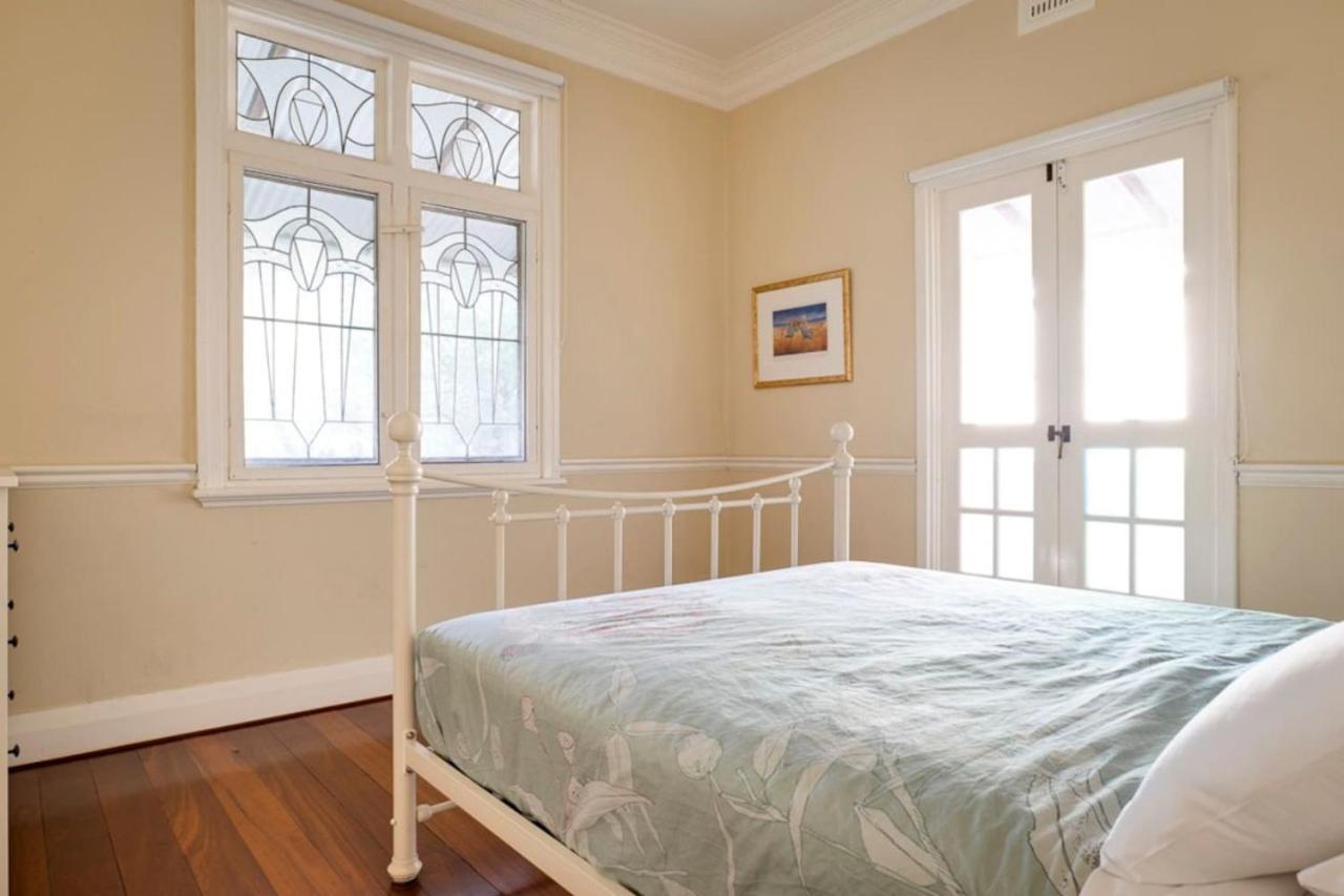 Charming In Heart Of Old Holiday home