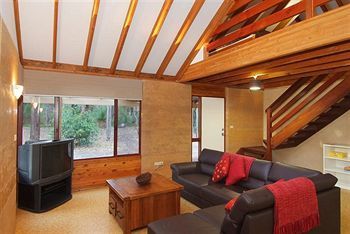 Woodstone Cottages Lodge Dunsborough