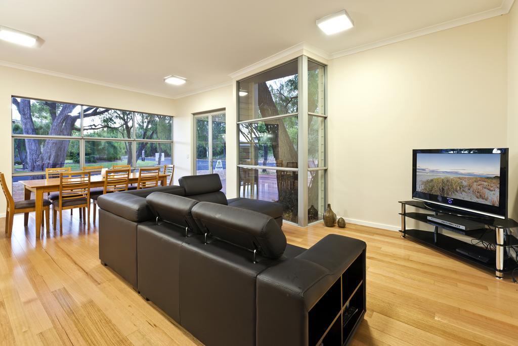 Whatmans Beach House Holiday home Dunsborough