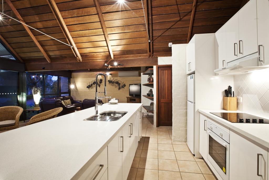 Whalers Cove Villas