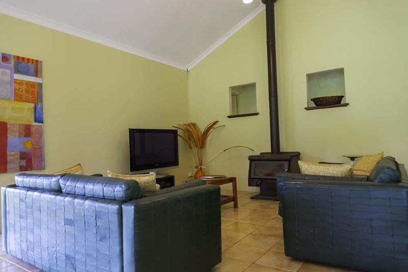 Hotel Rail Carriages & Farm Dunsborough
