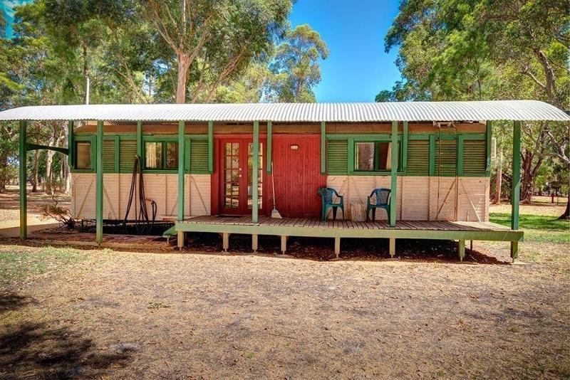Rail Carriages & Farm Hotel Dunsborough