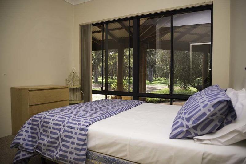 Rail Carriages & Farm 3* Dunsborough