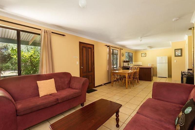 Rail Carriages & Farm 3* Dunsborough