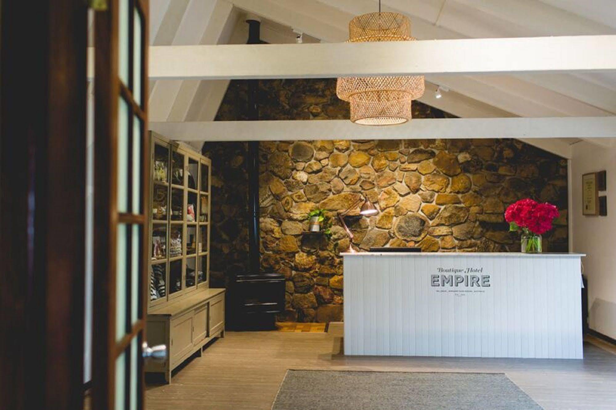 Hotel Empire Retreat