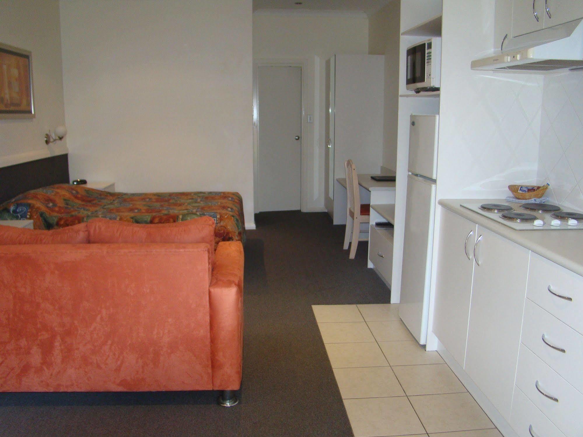 Dunsborough Central Motel Motel
