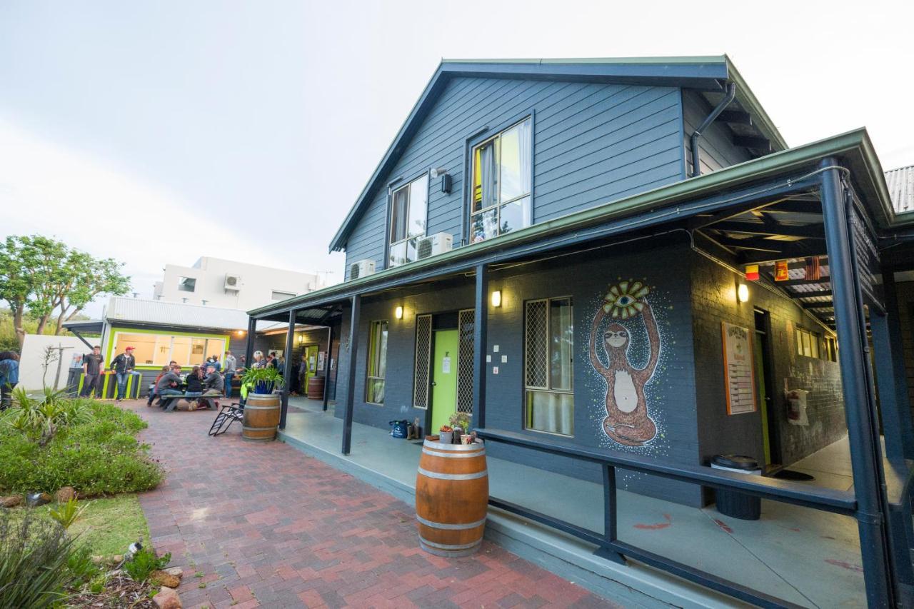 Hostel Beachouse Yha