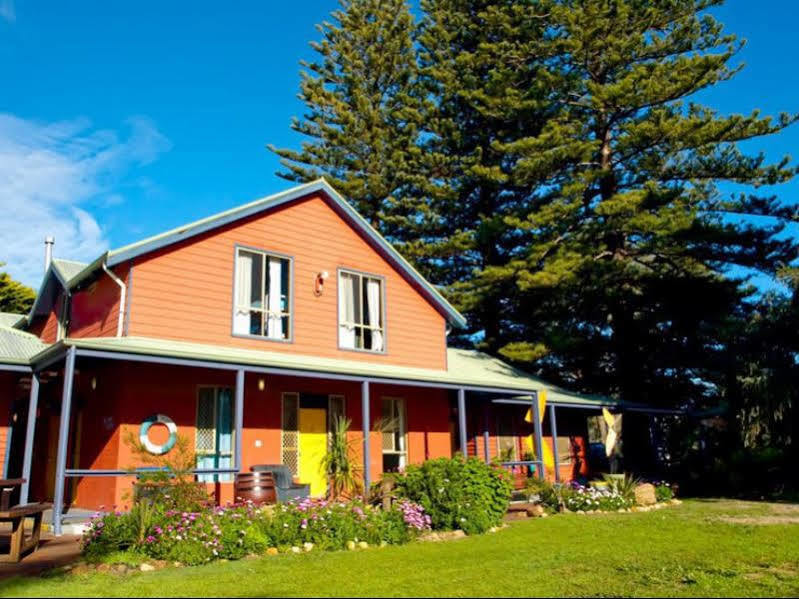 Hostel Beachouse Yha *