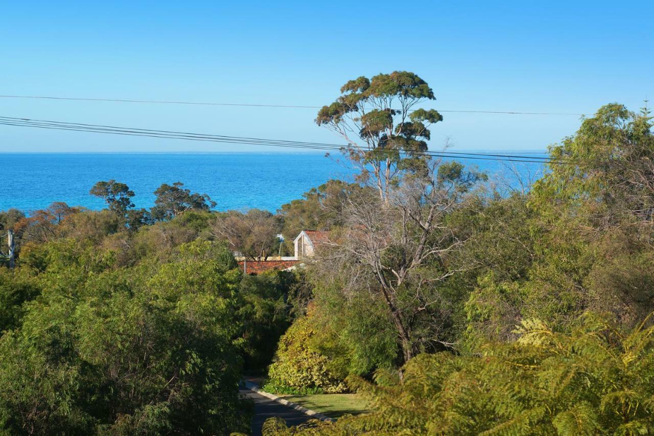 Casa Azzura - Beachside Entertainer Holiday home *