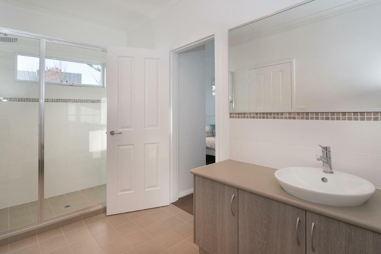 Casa Azzura - Beachside Entertainer Holiday home