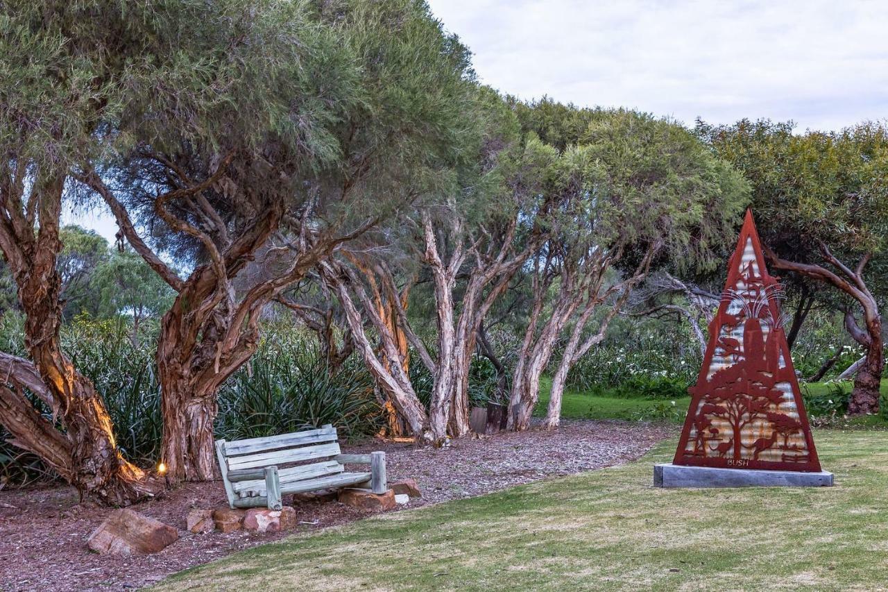 Beachfront On Eagle Bay * Dunsborough