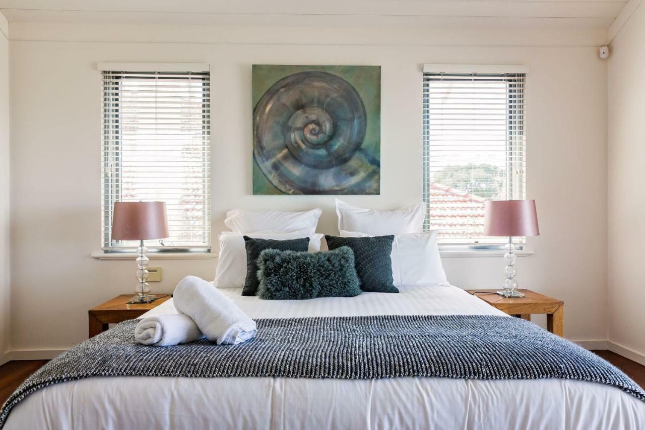 Holiday home Beachfront On Eagle Bay *