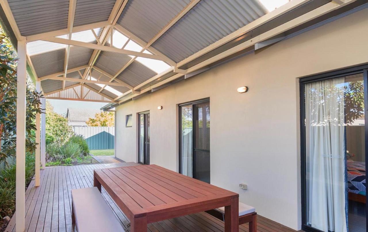 Footsteps By The Bay - Holiday home *