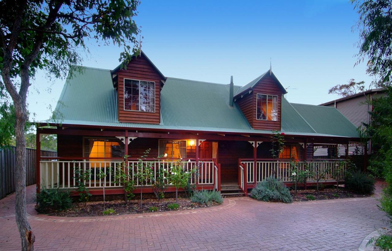 Holiday home Rosewood *