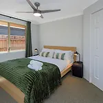 Lenny\'S Retreat