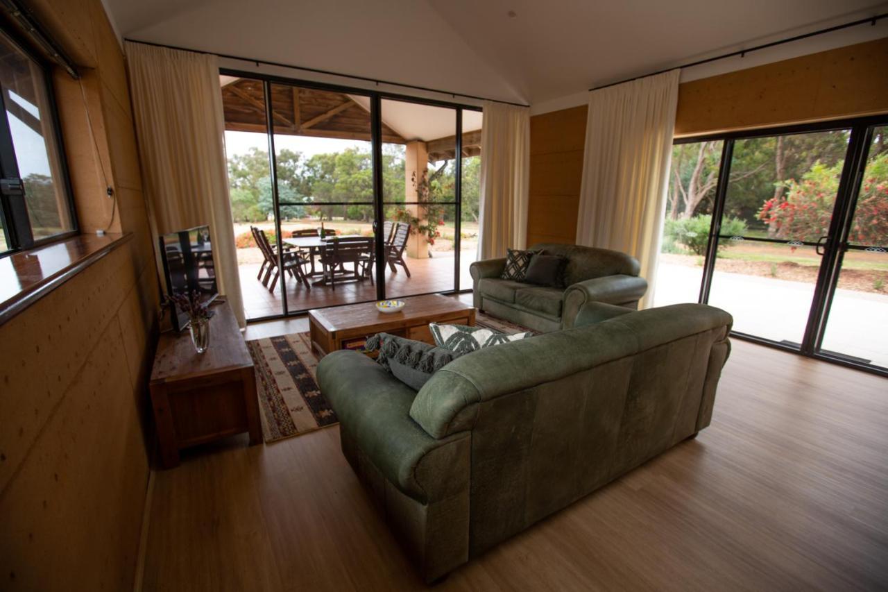 The Parkfield Holiday home