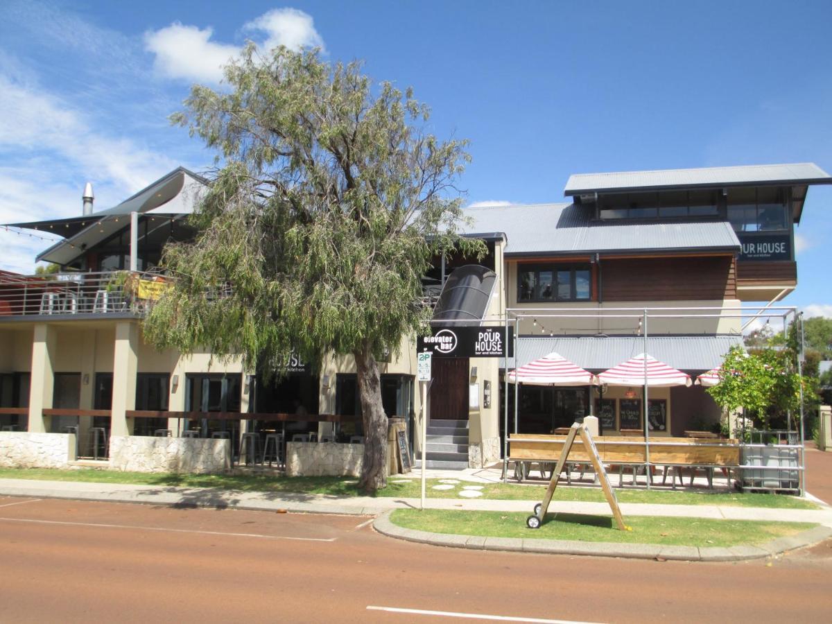 Dunn Bay Village Homes Resort *