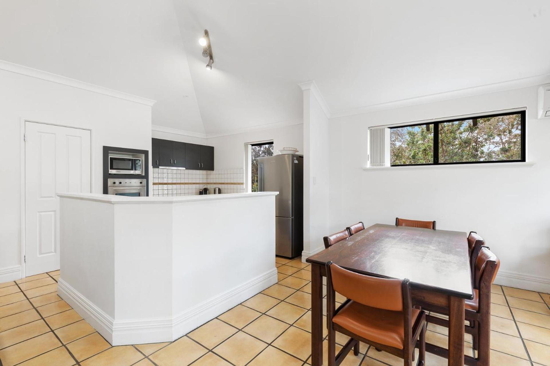 Holiday home Pet Friendly Family Favourite - Kangaroo And Fairway Views With Air Con