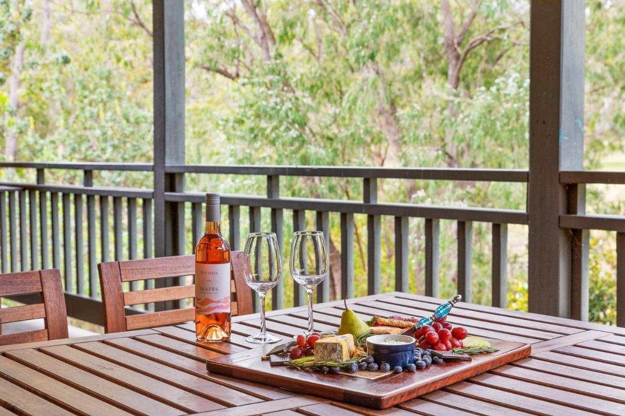 Holiday home Pet Friendly Family Favourite - Kangaroo And Fairway Views With Air Con