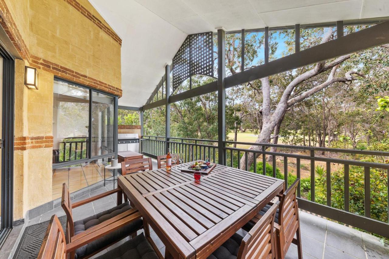 Pet Friendly Family Favourite - Kangaroo And Fairway Views With Air Con * Dunsborough