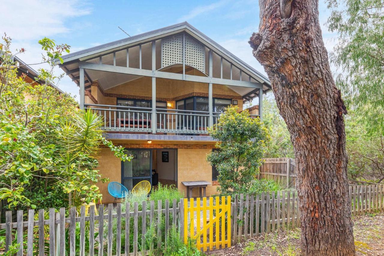 Pet Friendly Family Favourite - Kangaroo And Fairway Views With Air Con Holiday home