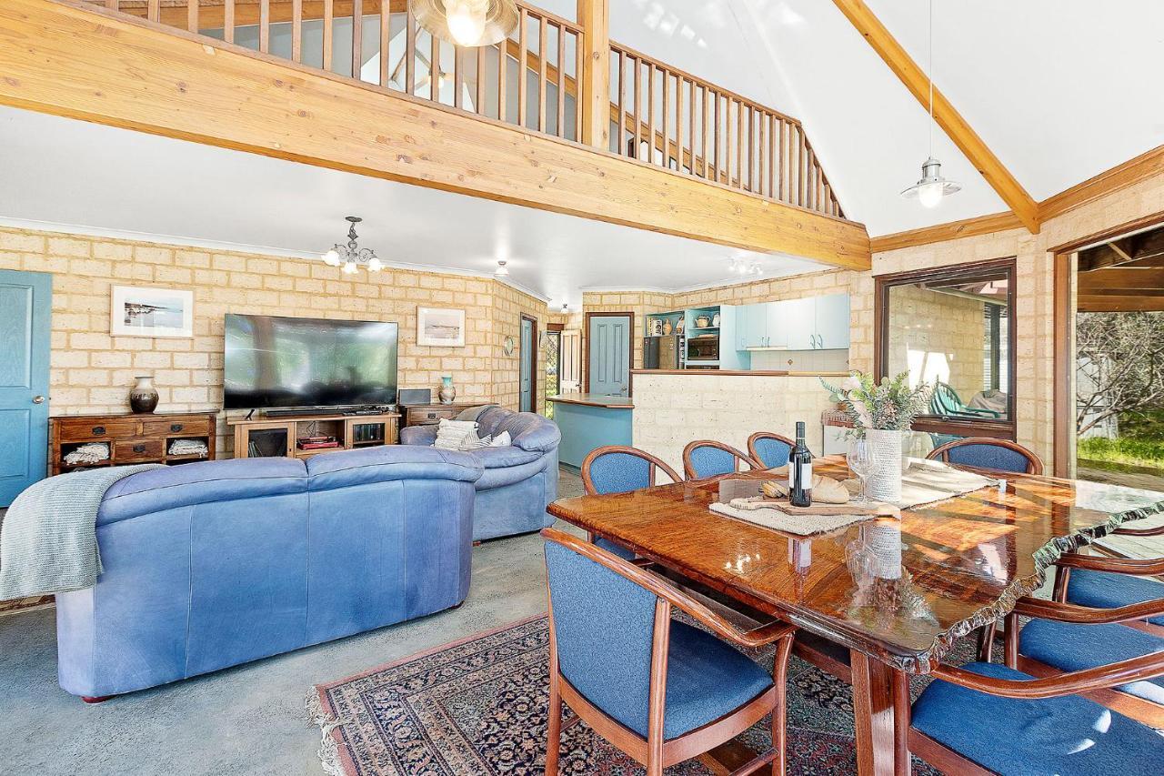Eagle Bay - 1 Street Back From Stunning Eagle Bay! Holiday home Dunsborough