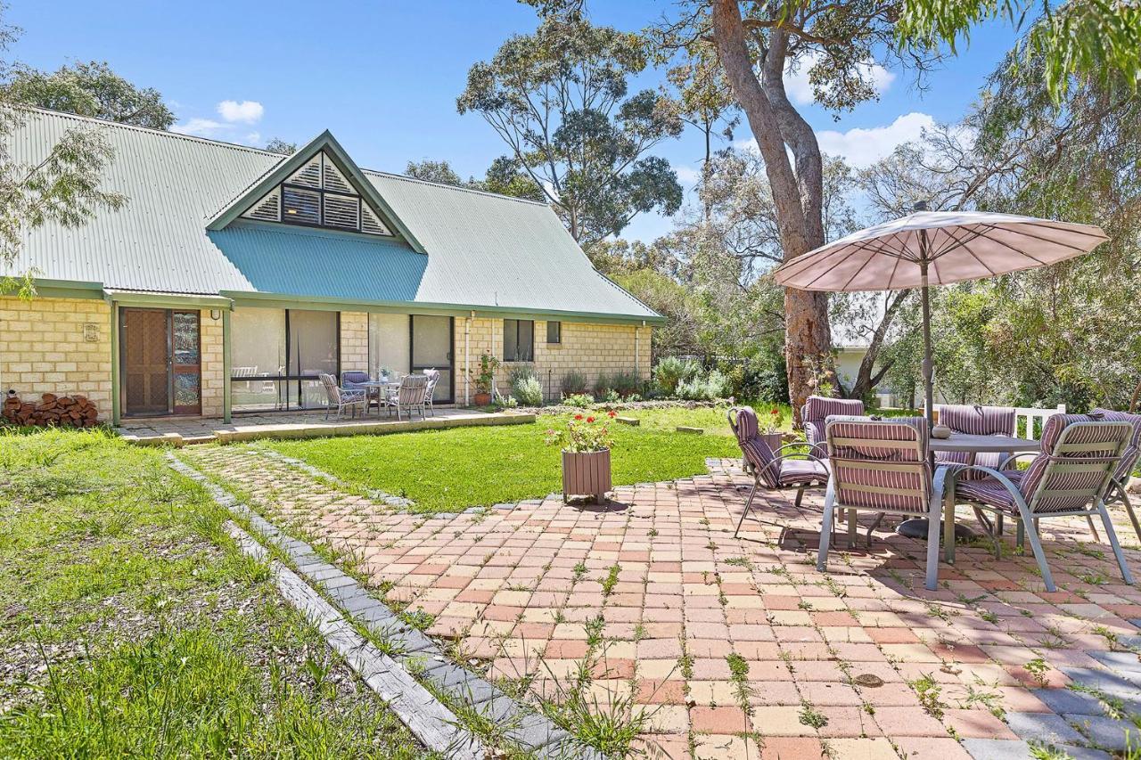 Eagle Bay - 1 Street Back From Stunning Eagle Bay! Holiday home Dunsborough