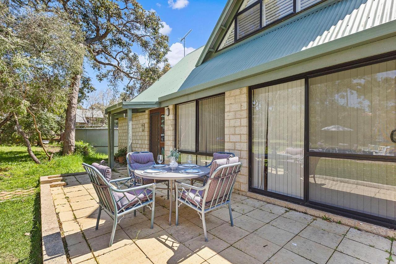Holiday home Eagle Bay - 1 Street Back From Stunning Eagle Bay!