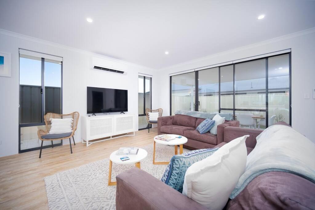 Holiday home Shoreacres Retreat - Your Next In Paradise *
