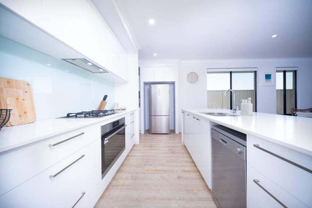 Shoreacres Retreat - Your Next In Paradise Holiday home *