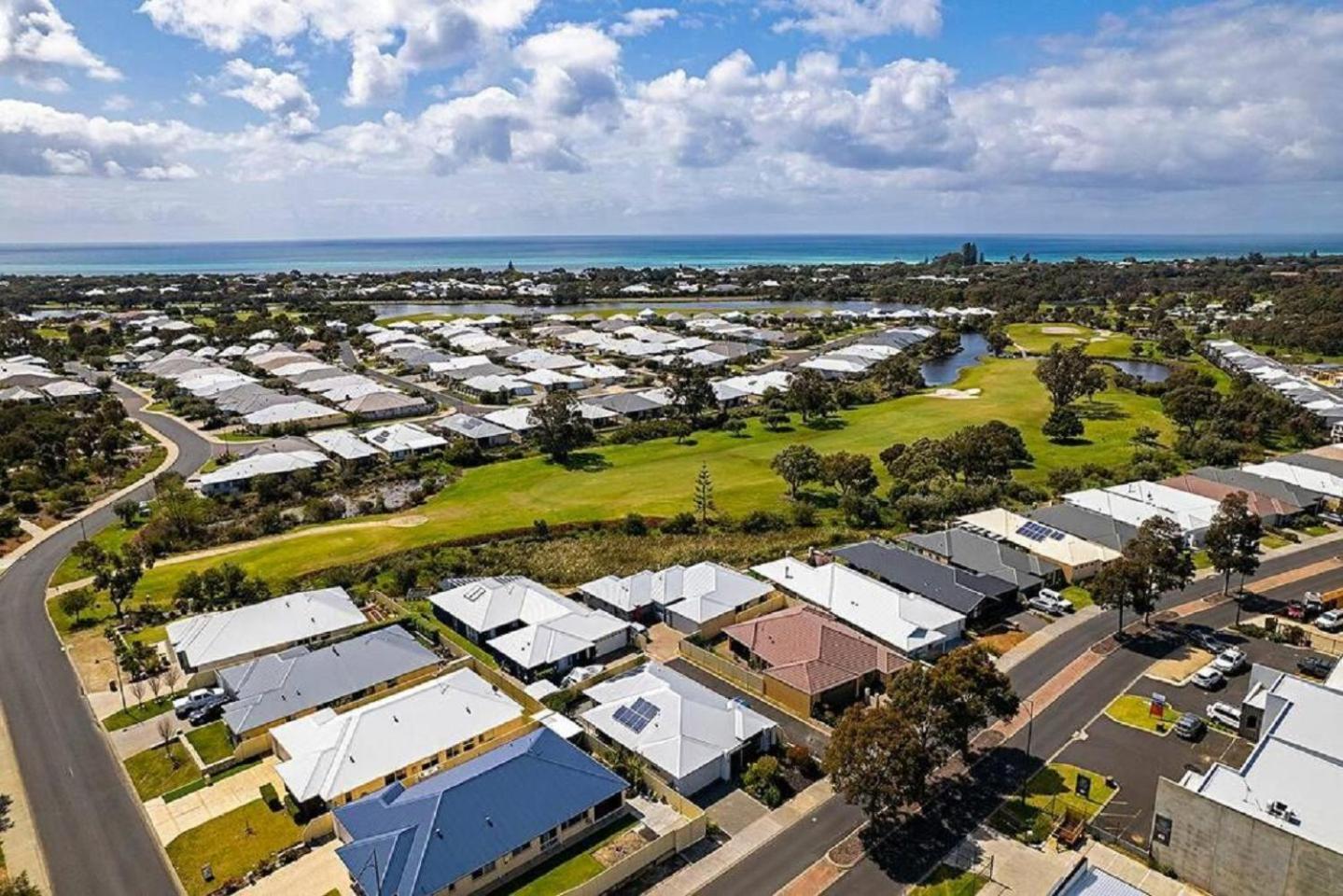Fish Eagle Retreat - Family Friendly Holiday home Dunsborough