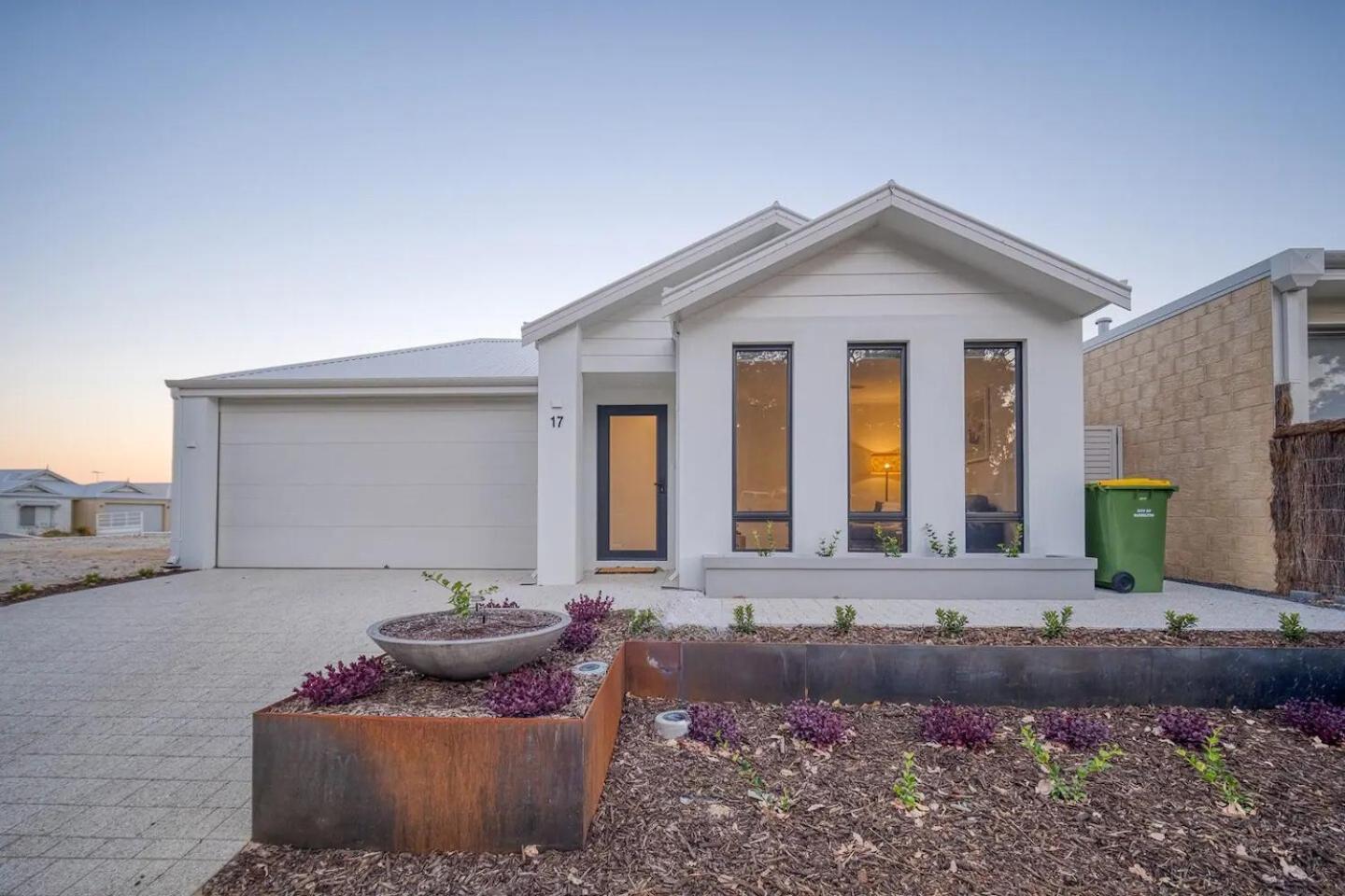 Shoreacres Retreat - Your Next In Paradise Holiday home *